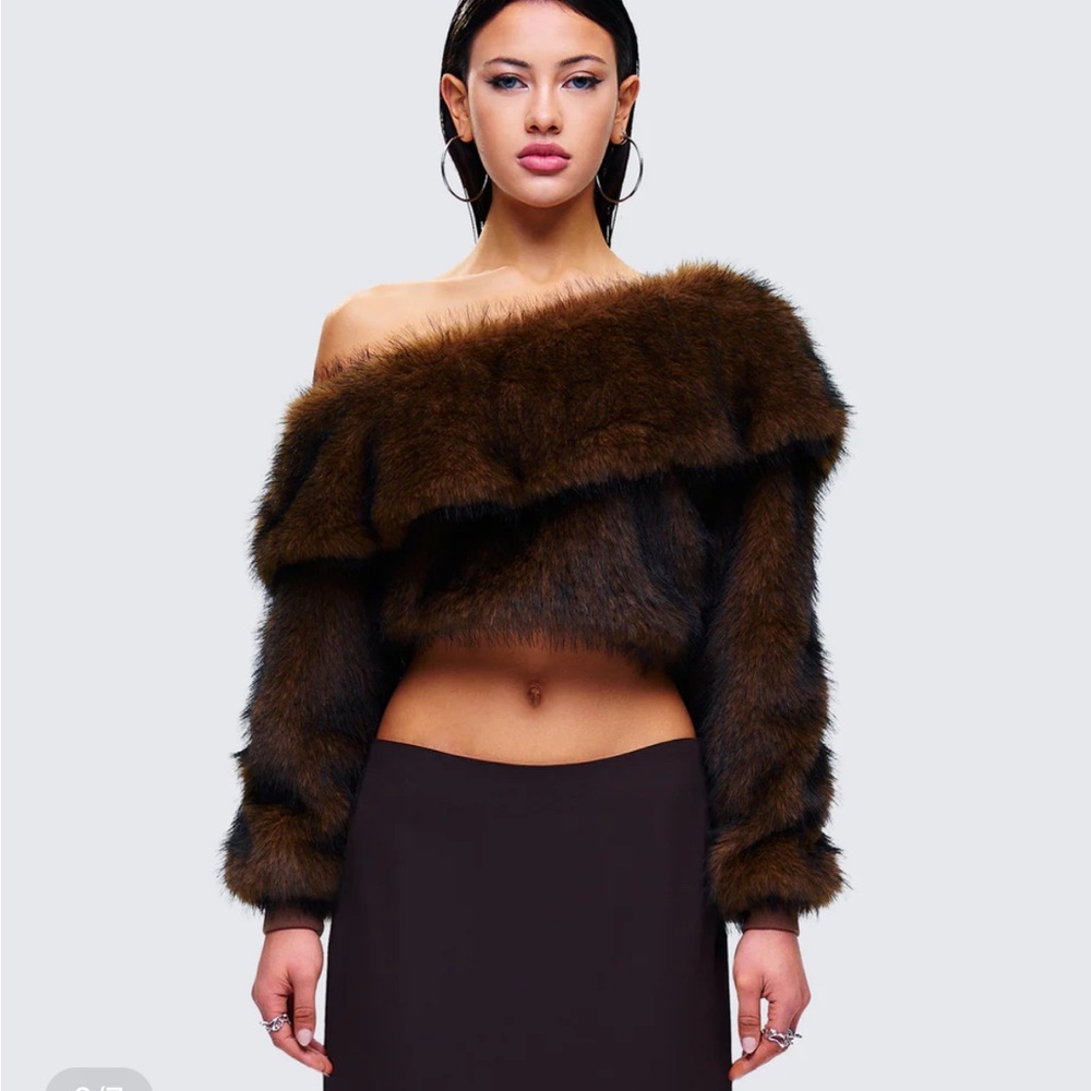Faux Fur Off-Shoulder Jacket - Picture 2 of 4
